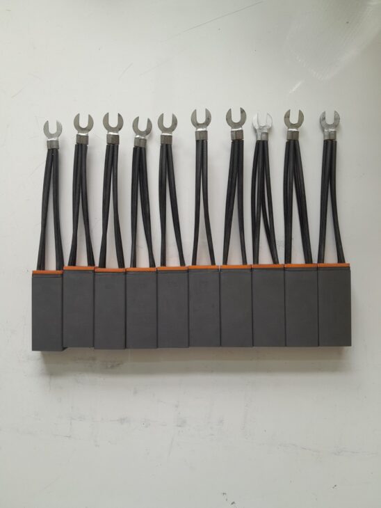 Chổi than máy phát điện, chổi than động cơ, chổi than cầu trục,