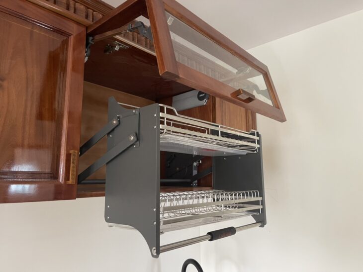 Kệ bát đĩa nâng hạ TaKing, cao cấp, hiện đại, bề mặt điện hóa