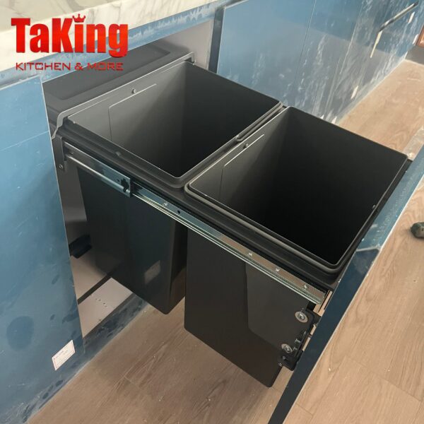 Thùng rác đôi âm tủ, thiết kế hiện đại, chất liệu nhựa ABS an toàn TaKing