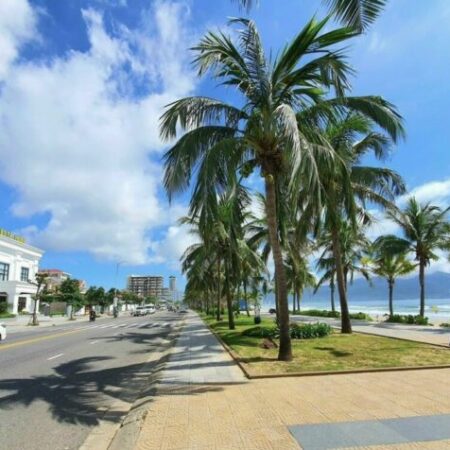 Bán nhà mt đường Võ Văn Kiệt, Quận Sơn Trà. DT: 400m2 đang cho thuê 170 triêu/tháng Bán nhà mt đường Võ Văn Kiệt, Quận Sơn Trà. DT: 400m2 đang cho thuê 170 triêu/tháng