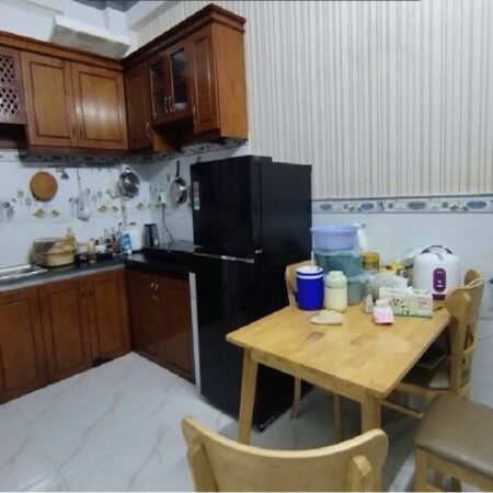 Nhà có sân riêng bên hông, 1942 Huỳnh Tấn Phát, Thị Trấn Nhà Bè, 5×8.5, 2 tầng, sổ riêng, chỉ 3.3 tỉ