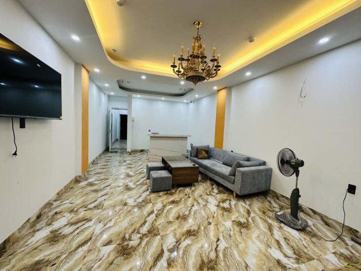 chung cư mini Cổ Linh, 85m x 7tầng, thang máy, vỉa hè, ôtô tránh, dòng tiền 100tr/tháng