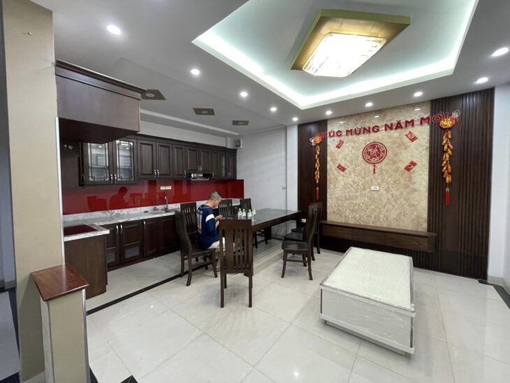 BÁN NHÀ NHÂN HÒA, THANH XUÂN – GẦN OTO TRÁNH, TRƯỜNG, CHỢ – 5TẦNG, MT7.5M – NHỈNH 11 TỶ