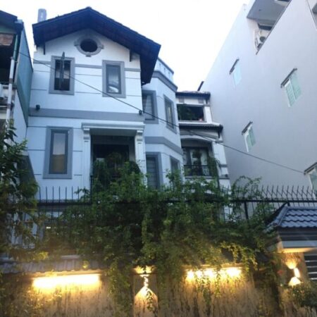 Bán biệt thự sân vườn 3 tầng đường Thanh Long,Thanh Bình,Hải Châu.Dt 18m x 18m.