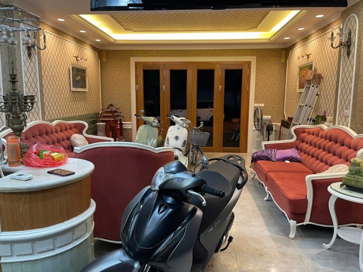 PHÂN LÔ VĂN PHÚ – Ô TÔ TRÁNH – KINH DOANH – KHU HÀNH CHÍNH – VỈA HÈ RỘNG