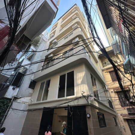 (Siêu Phẩm) Tòa Apartment lô góc xây mới 82m2 x 16P tại Thái Hà – Cách mặt phố 50m – Tin thật 100%.