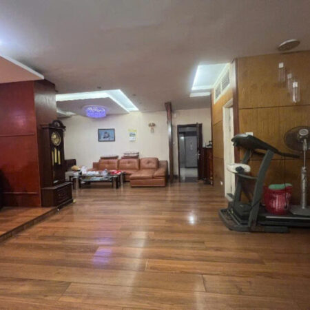 (Siêu phẩm). Căn hộ 144m2 3PN có slot ô tô – Ban công Đông Nam – Tặng NT 450 triệu – Tin Thật 100%. (Siêu phẩm). Căn hộ 144m2 3PN có slot ô tô – Ban công Đông Nam – Tặng NT 450 triệu – Tin Thật 100%.