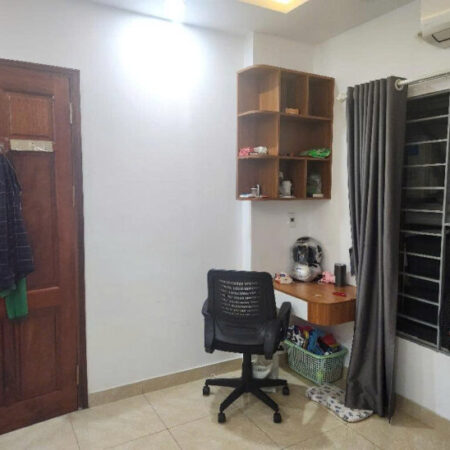 Bán nhà dân xây còn mới 5 Tầng, ngay IEC, Cách 10m ra ô tô, Tứ Hiệp Thanh Trì giá 4.95 tỷ….