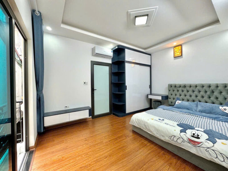 NHÀ MỚI NGỌC LÂM – 5 TẦNG FULL NỘI THẤT – NHIỀU TIỆN ÍCH