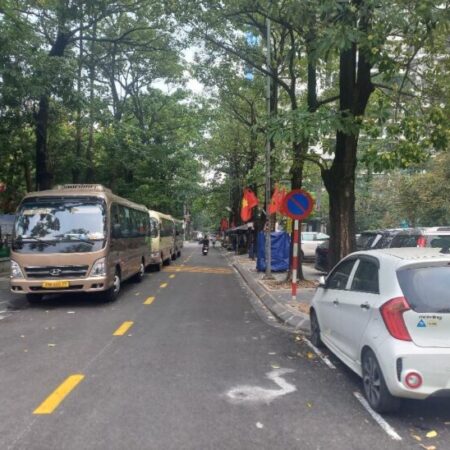 ⭐VIP + RẺ- Chung cư Lê Văn Lương 80m, 2PN + Sổ đỏ, CHỈ 4.69 tỷ, Gặp Trực tiếp Chủ ⭐