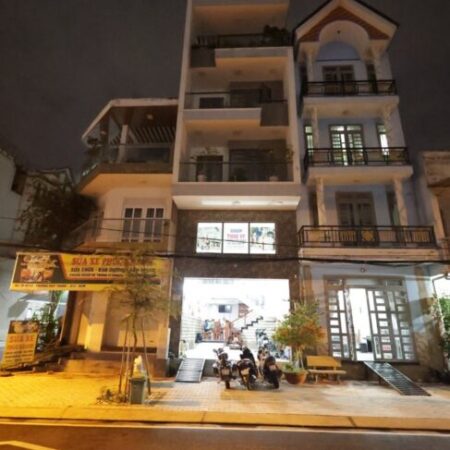 Bán nhà mặt tiền 5 tầng 5x12m giá 12,5 tỷ Đường Hiệp Thành 43