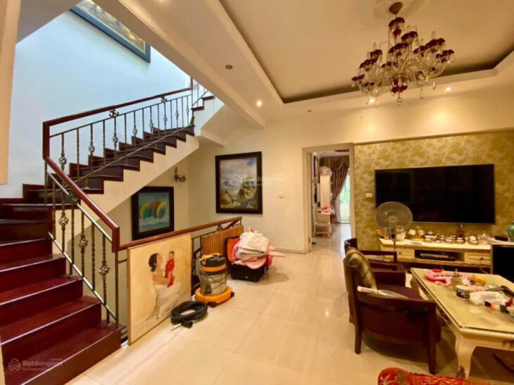Bán biệt thự Ciputra giai đoạn 1 diện tích 180m2 hướng Nam giá 345tr/m2, LH 0985 680 ***