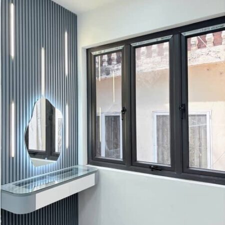 Chính Chủ Bán Nhà Ngã Tư Sở: Diện Tích 29m², Mặt Tiền 5.2m, Giá 5.5 Tỷ VNĐ
