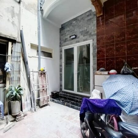 Cơ Hội Đầu Tư: Nhà 29m², Mặt Tiền 5.2m Tại Ngã Tư Sở Trường Chinh – Giá 5.5 Tỷ VNĐ