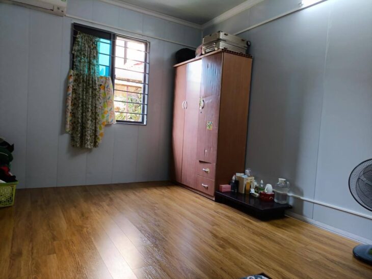 Cần bán nhà tập thể Khương Trung 100m2, 3 phòng ngủ đẹp, giá 2,99 tỷ