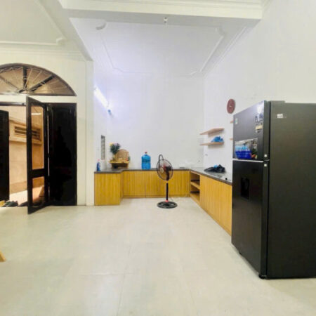 Bán nhà 3 tầng 2 thoáng cực đẹp giá rẻ nhất thị trường Thái Hà – Đống Đa Bán nhà 3 tầng 2 thoáng cực đẹp giá rẻ nhất thị trường Thái Hà – Đống Đa