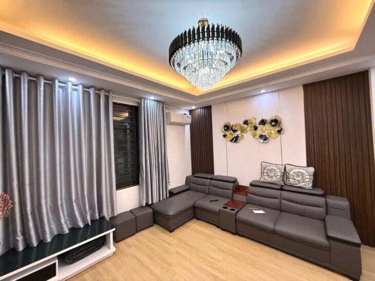 CỰC HIẾM NHÀ TRẦN QUỐC VƯỢNG CẦU GIẤY DT 60m2, 6T, MT5m, 5N ĐỦ CÔNG NĂNG, SỔ ĐỎ, HƠN 10 TỶ. DT