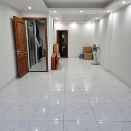 NGUYỄN TRÃI – QUẬN 5 – HẺM NHỰA 6M KINH DOANH ĐỈNH – XE HƠI TRÁNH NHAU – 5 TẦNG BTCT