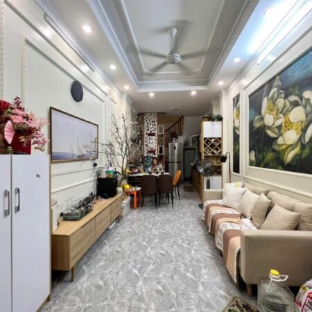 5 TẦNG MỚI ĐẸP – NỘI THẤT SỊN – Ô TÔ 30M – SỔ ĐỎ-5.5 TỶ- Ở NGAY ĐÓN TẾT, DT 33m2, 5T, 3N đủ công