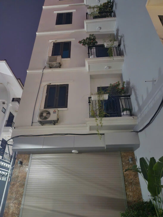 NHÀ ĐẸP – GIÁ TỐT – Vị Trí Đắc Địa Tại Phường Thạch Bàn, Quận Long Biên, Thành phố Hà Nội