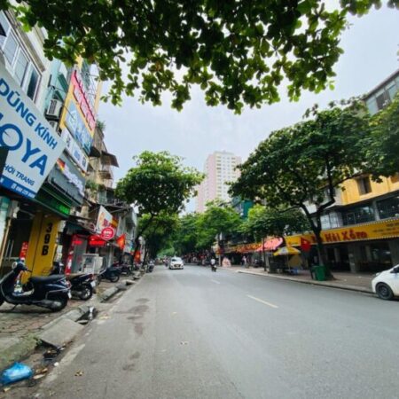 ⚜️ Chỉ 11.5 Tỷ – Mặt phố Thái Thịnh, Đống Đa 24m2 5 Tầng, KD đắc địa, SĐCC Vuông A4 ⚜️