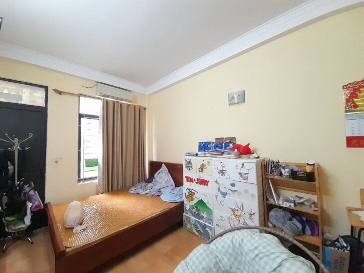 Bán nhà phố Vĩnh Hưng giá 5.8 tỷ, diện tích 30m2, 5 tầng , mặt tiền 5m