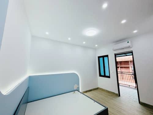 Bán Nhà Tại Ngã Tư Sở Trường Chinh: Mặt Tiền 5.2m, Diện Tích 29m², Giá 5.5 Tỷ VNĐ