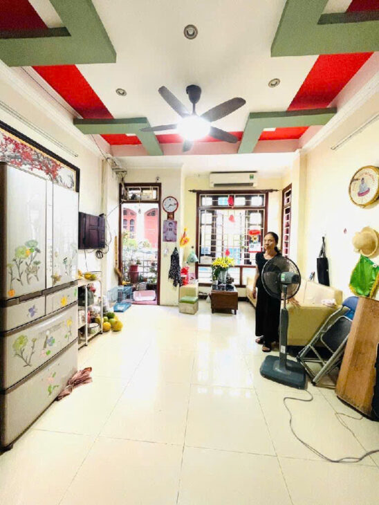 NHÀ ĐẸP – GIÁ TỐT – Vị Trí Đắc Địa Tại Pháo Đài Láng, Quận Đống Đa, Thành phố Hà Nội