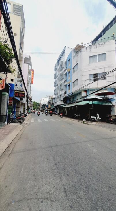 Bán mặt tiền HỒ BÁN KIỆN, Q10, 8m x 23m, cho xây 7 tầng + hầm