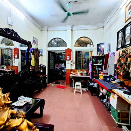 Bán gấp ngõ ô tô, nở hậu, Khương Trung, Thanh Xuân, DT 45m2, 3 tầng, giá 6,75 tỷ.