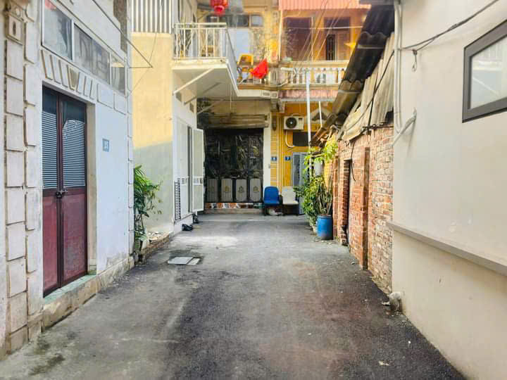 NHÀ ĐẸP – GIÁ TỐT – Vị Trí Đắc Địa Tại Nhà số 5- xí nghiệp Tơ Tằm Đan Hoài, Xã Sơn Đồng, Huyện Hoài