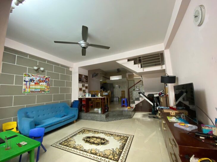 NHÀ BÁN ĐƯỜNG NGUYỄN VĂN NGHI NỞ HẬU 5,4M