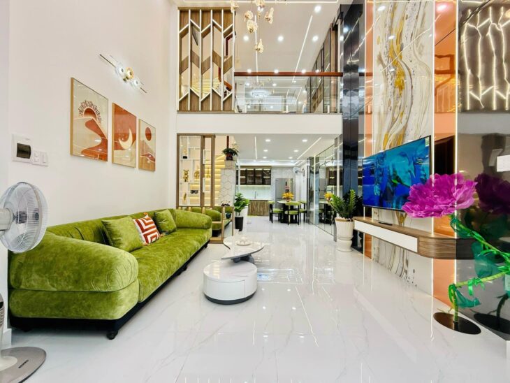 MUA NHÀ NỞ HẬU 4M ĐƯỜNG 5M 3 LẦU