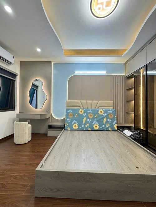 Bán nhà 5 tầng 33m ngõ 21 Lê Văn Lương cực đẹp rẻ nhất thị trường