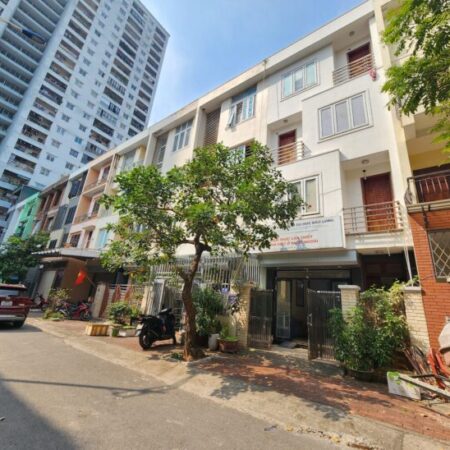 GẤP GẤP CHỦ CẦN BÁN NHÀ KHU ĐÔ THỊ VĂN KHÊ HÀ ĐÔNG PHÂN LÔ Ô TÔ TRÁNH VỈA HÈ 2 BÊN, GẦN CHÂN CHUNG