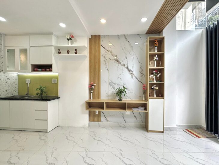 Nhà 4 Tầng Ngọc Thụy Long Biên, 43m², Nội thất tiền tỷ, Giá Hấp Dẫn!”