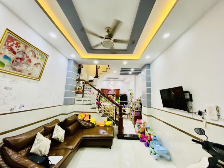 Giảm 400tr, bán gấp nhà THÍCH QUẢNG ĐỨC 4 TẦNG BTCT, 4 PN, 6.25 TỶ