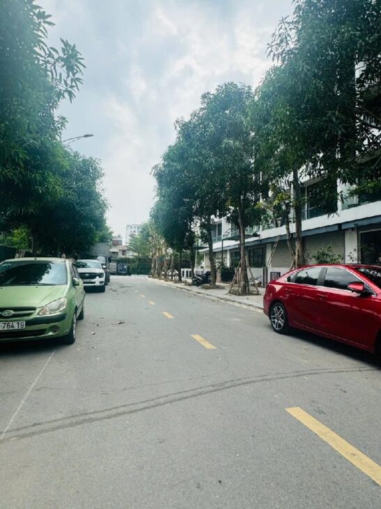 BÁN ĐẤT TẶNG NHÀ C4 MẶT PHỐ ĐỨC GIANG HÀNG XÓM CHUNG CƯ BÌNH MINH 62m² – NHỈNH 10 TỶ (CÓ THƯƠNG