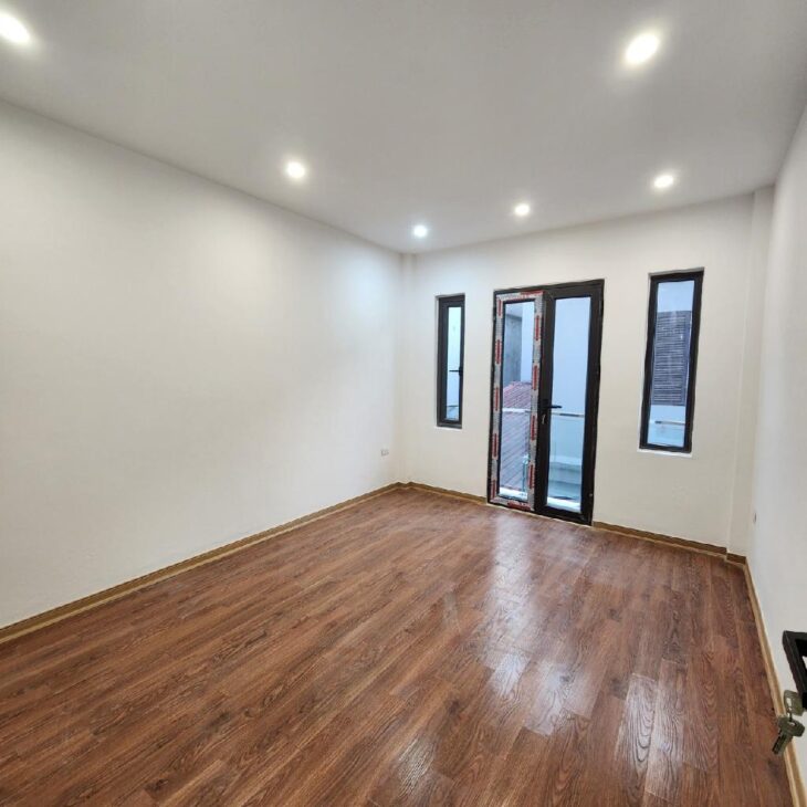 Siêu Hiếm, Bán Nhà Ngọc Thụy Long Biên, ngõ thông Ô tô đỗ cửa, tiện ích bạt ngàn, Hàng xóm KĐT Khai