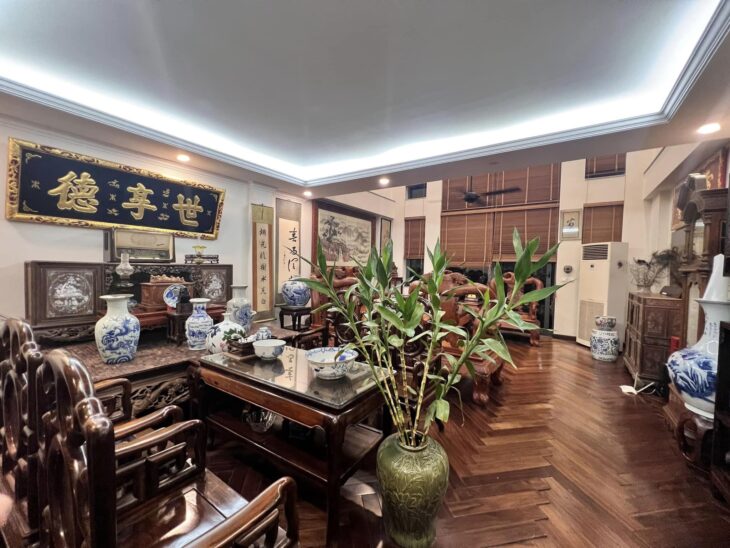 ⚜️ Phân Lô Sát Phố Ô tô tránh Hào Nam, Đống Đa, 65m2 8T Thang máy MT 5.6m, Chỉ 28.5 Tỷ ⚜️
