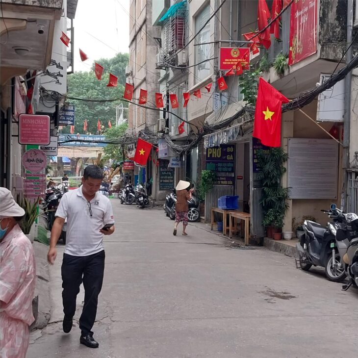 NHÀ ĐỐNG ĐA – LÔ GÓC – TRỰC THĂNG – KINH DOANH – NGÕ VIP.