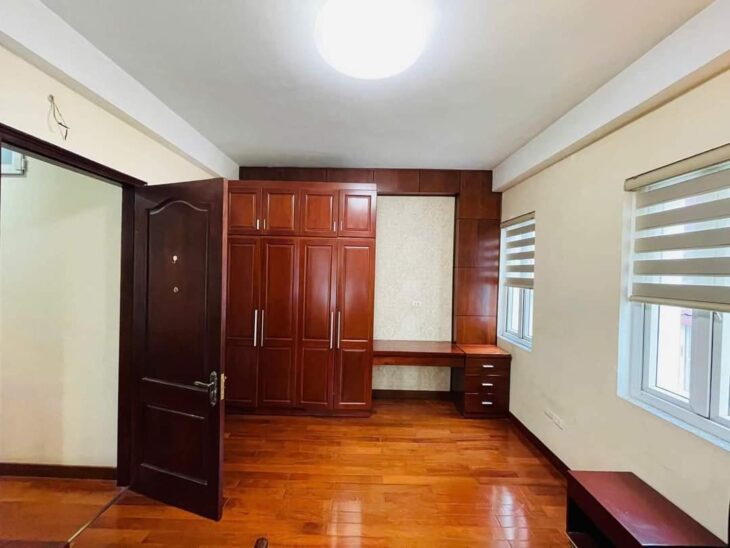 BÁN NHÀ VỊ TRÍ VIP LÔ GÓC, Ô TÔ GẦN, KINH DOANH, Ô CHỢ DỪA – ĐỐNG ĐA 60m2, MT4,2 m, 3 tầng NGÕ NÔNG