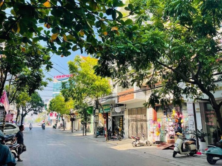 Sở Hữu Nhà Mặt Đường Lê Đại Hành, Vị Trí Đẹp, Mát Mẻ Quanh Năm – Giá 6.7 Tỷ