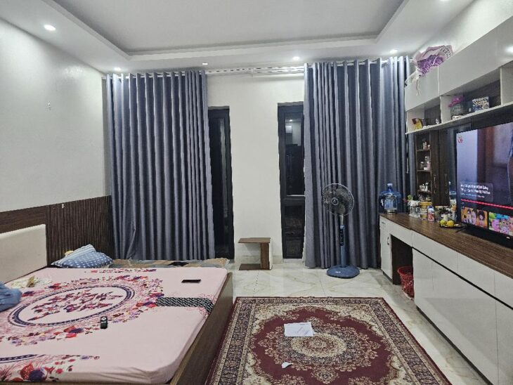 SIÊU PHẨM NHÀ ĐẸP 5 TẦNG RỘNG 75M2 CHỈ 15Đ TẠI KĐT ĐÔ NGHĨA HÀ ĐÔNG, PHÂN LÔ , VỈA HÈ , OTO TRÁNH ,