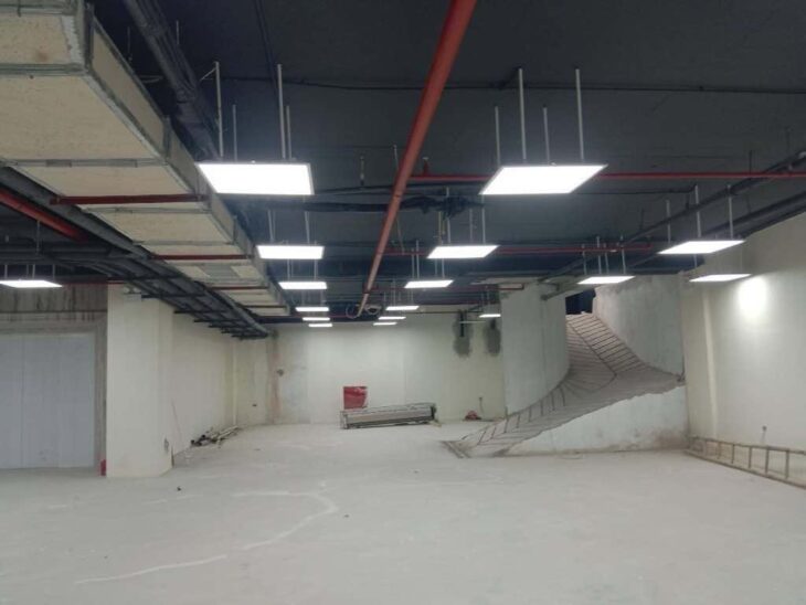 toà nhà mặt phố Hồng Tiến, 480m x 9tầng, mặt tiền 18m, 2 thang máy, thiết kế hiện đại, full thổ cư