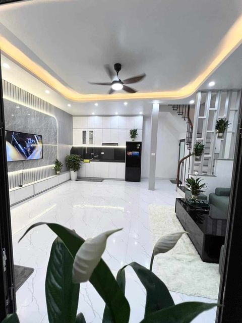 BÁN NHÀ SIÊU ĐẸP, 4 NGỦ, KD TỐT: KHÂM THIÊN – ĐỐNG ĐA: 42M, 4T, CHỈ 6.85 TỶ