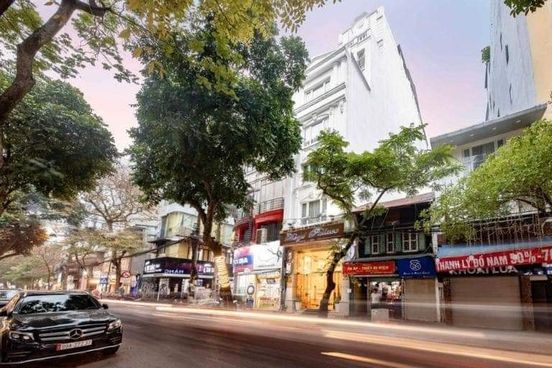 BÁN KHÁCH SẠN VIP! Mặt Phố Hàng Bông – Quận Hoàn Kiêms: 181m2 x 9 Tầng, Mt: 5.1m LH 0979393221 BÁN KHÁCH SẠN VIP! Mặt Phố Hàng Bông – Quận Hoàn Kiêms: 181m2 x 9 Tầng, Mt: 5.1m LH 0979393221