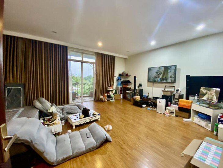 siêu phẩm Lâm Hạ, 97m x 5tầng, mặt tiền 7m, thang máy, gara 4 ôtô, vỉa hè, kinh doanh ngày đêm