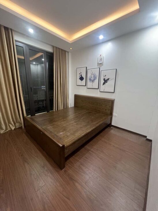 nhà đẹp Ngọc Lâm, 45m x 5 tầng, kinh doanh, ôtô đỗ cửa, chỉ 12 tỷ