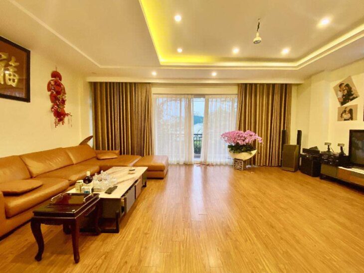 siêu phẩm Lâm Hạ, 97m x 5tầng, mặt tiền 7m, thang máy, gara 4 ôtô, vỉa hè, kinh doanh ngày đêm